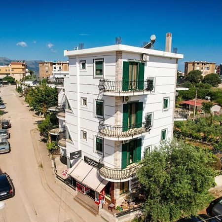Sea La Vie Apartments Ксамил Экстерьер фото