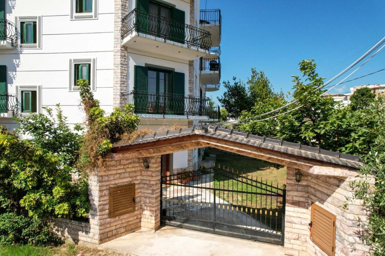Sea La Vie Apartments Ксамил Экстерьер фото