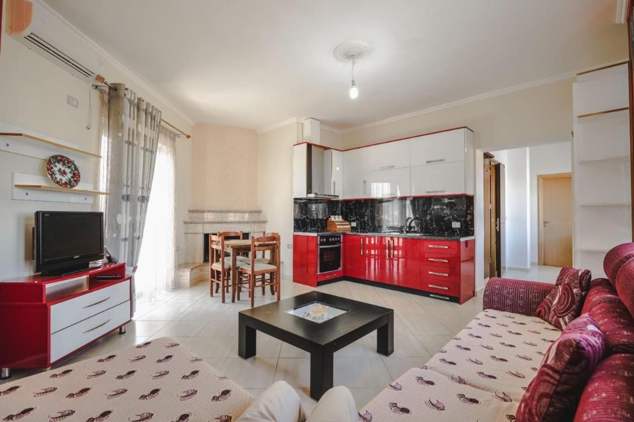 Sea La Vie Apartments Ксамил Экстерьер фото