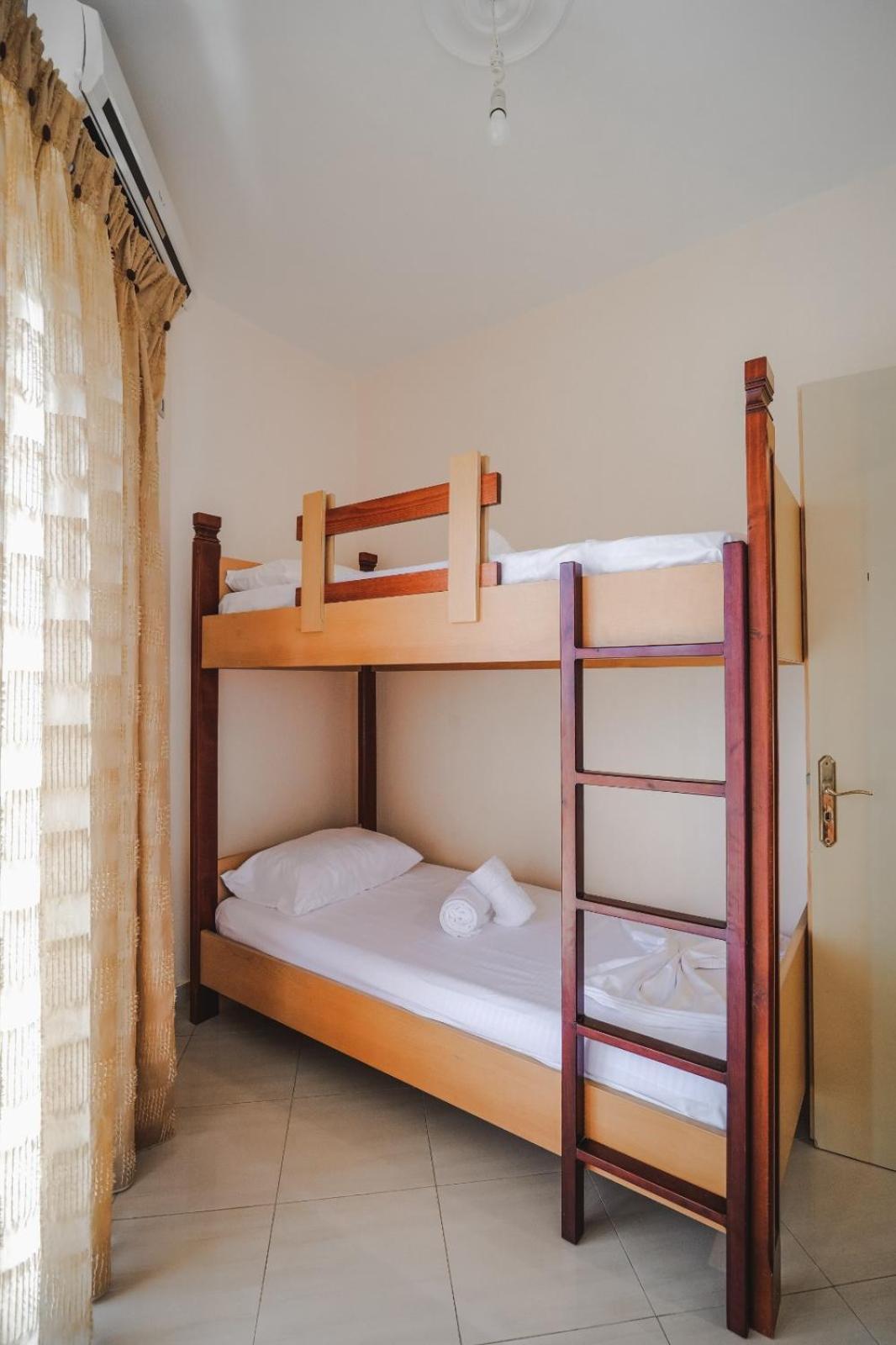 Sea La Vie Apartments Ксамил Экстерьер фото